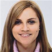 Ingeniera química ofrece clases de matemáticas, física y química